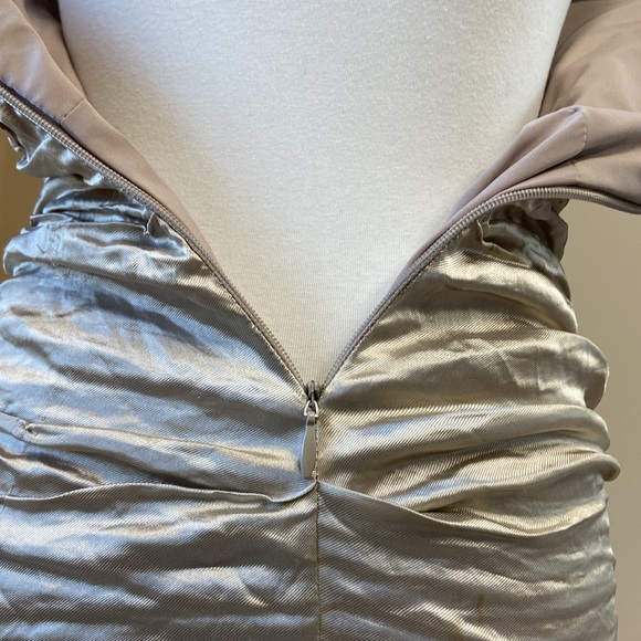 Champagne rouched off the shoulder size 6 Nicole Miller Party Dress - Picture 2 of 5